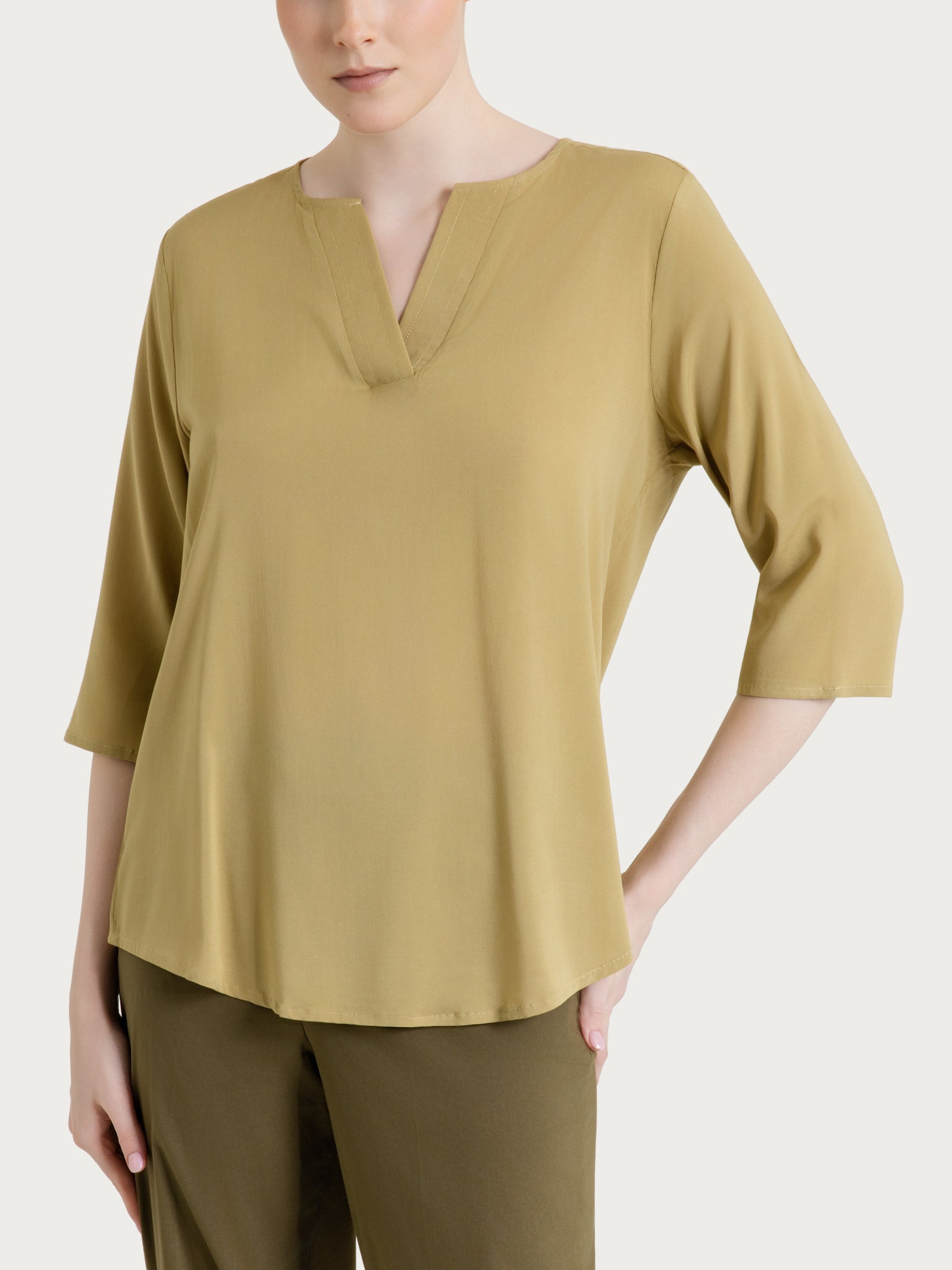 Grüne Voile Stretch Bluse mit V-Ausschnitt Women - Ragno