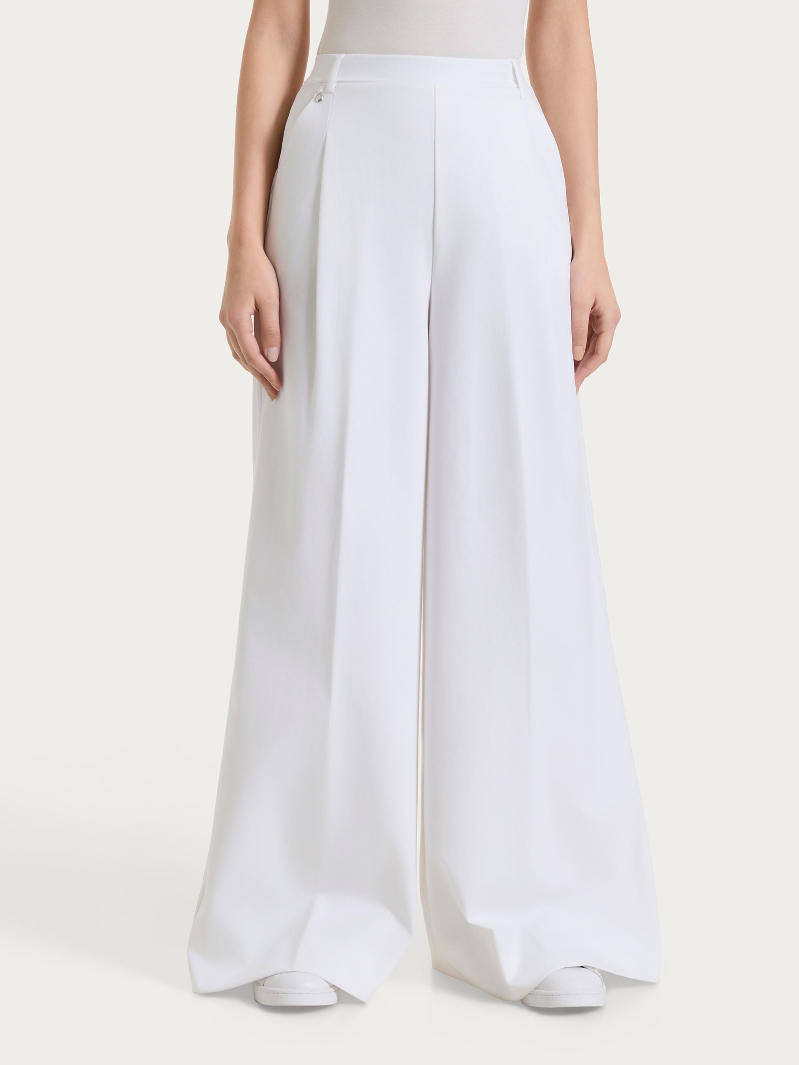 Long Palazzo Pants With Pockets And Pleats In Compact Light Bianco Long Palazzo Pants With Pockets And Pleats In Compact Light Bianco