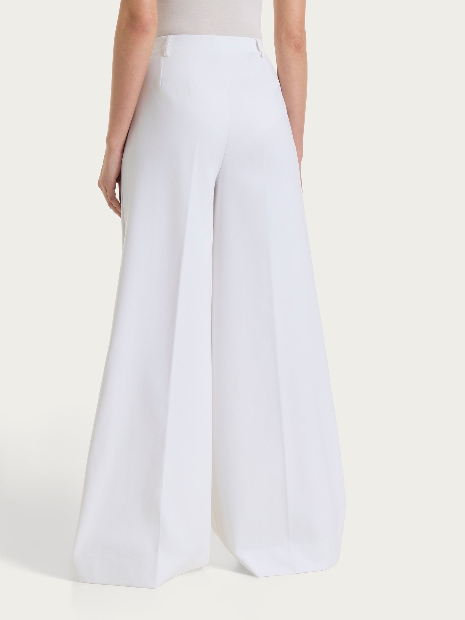 Pantalone lungo a palazzo con tasche e pinces in Compact Light Bianchi Donna - Ragno