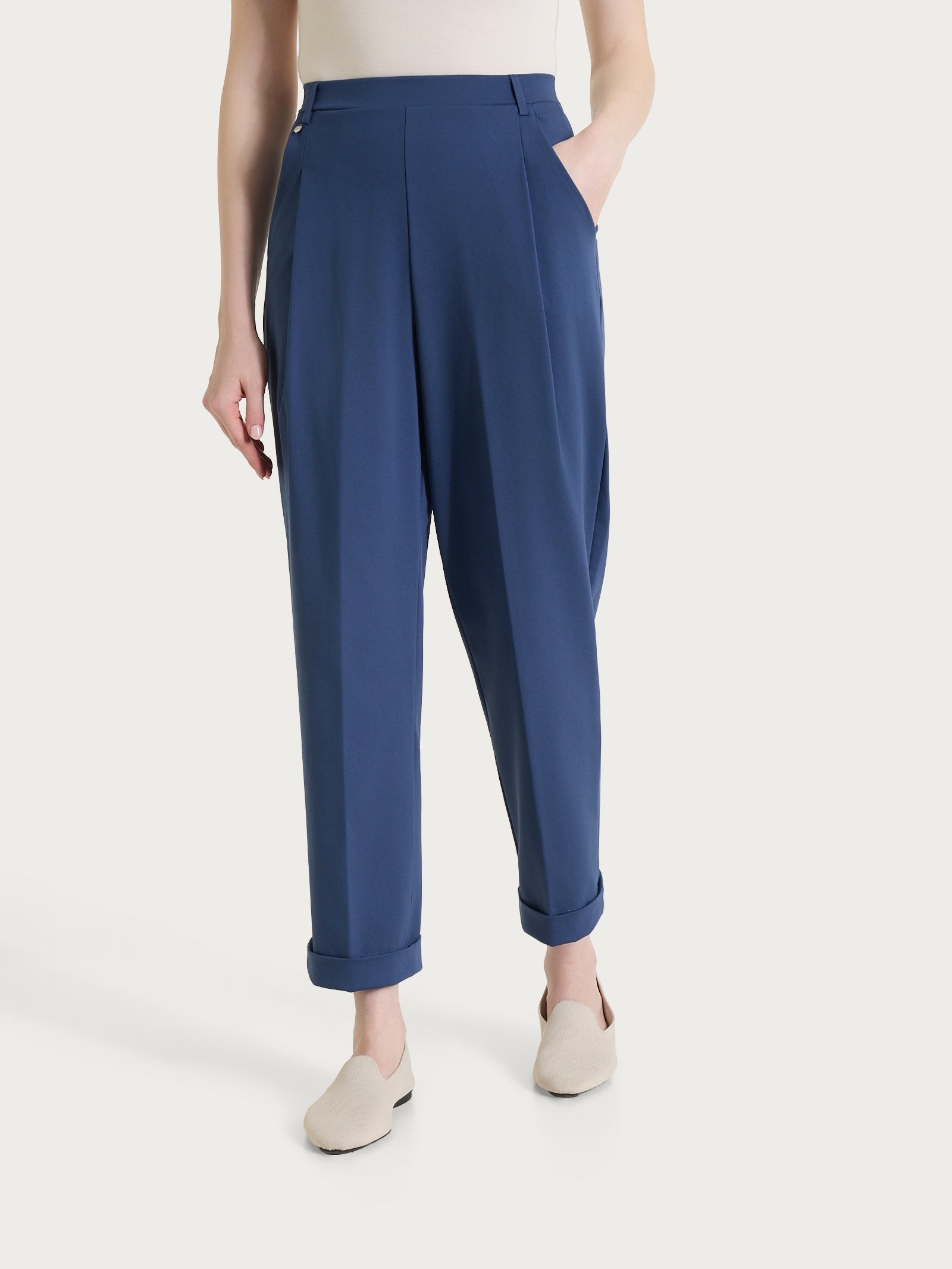Pantalone a carota con tasche e pinces in Compact Light Blu Donna - Ragno