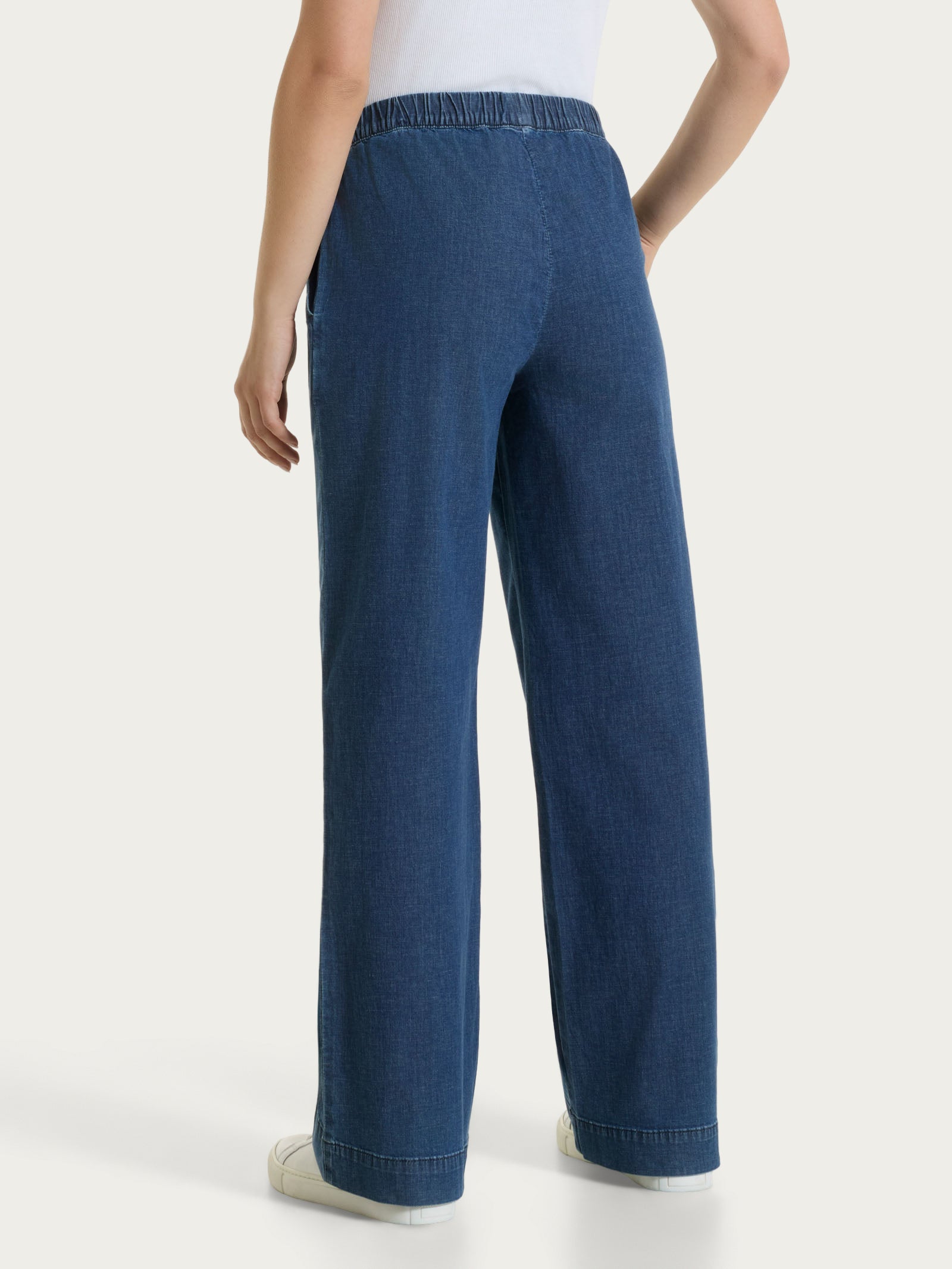 Jeans ampio con tasche e vita piatta in Super Light Denim Viola Donna - Ragno