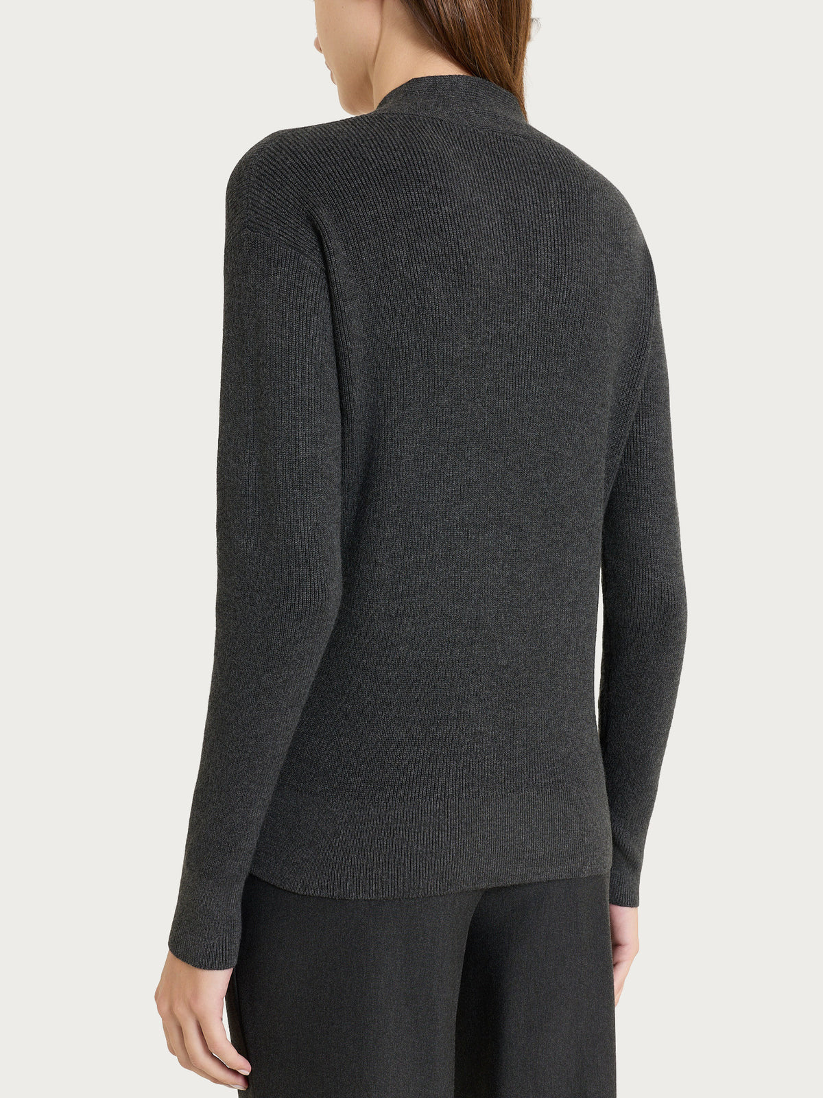 Maglia con scollo a V in punto perla Four Seasons Neri Donna - Ragno