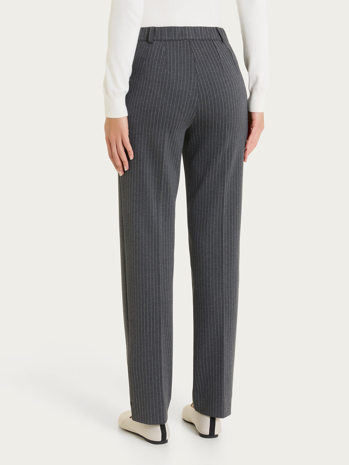 Women's Straight-Leg Pinstripe Pants with Jacquard Pockets in Nero - Ragno