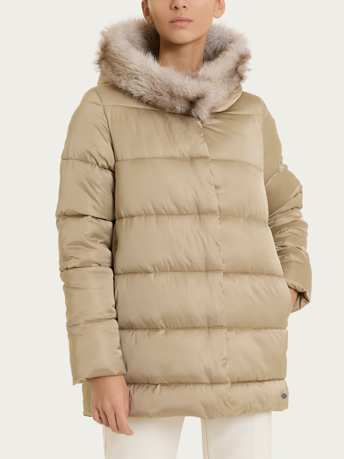 Satin Puffer piumino con cappuccio e dettagli effetto fuzzy Gialli Donna - Ragno