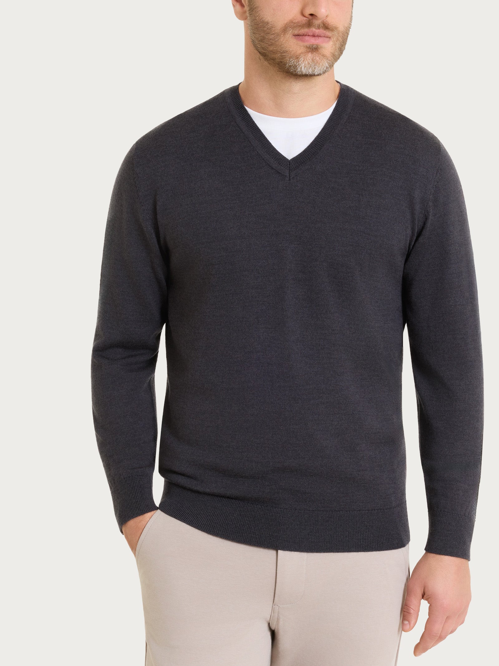 Pull con scollo a V in maglia unita in Merino Soft Neri Uomo - Ragno