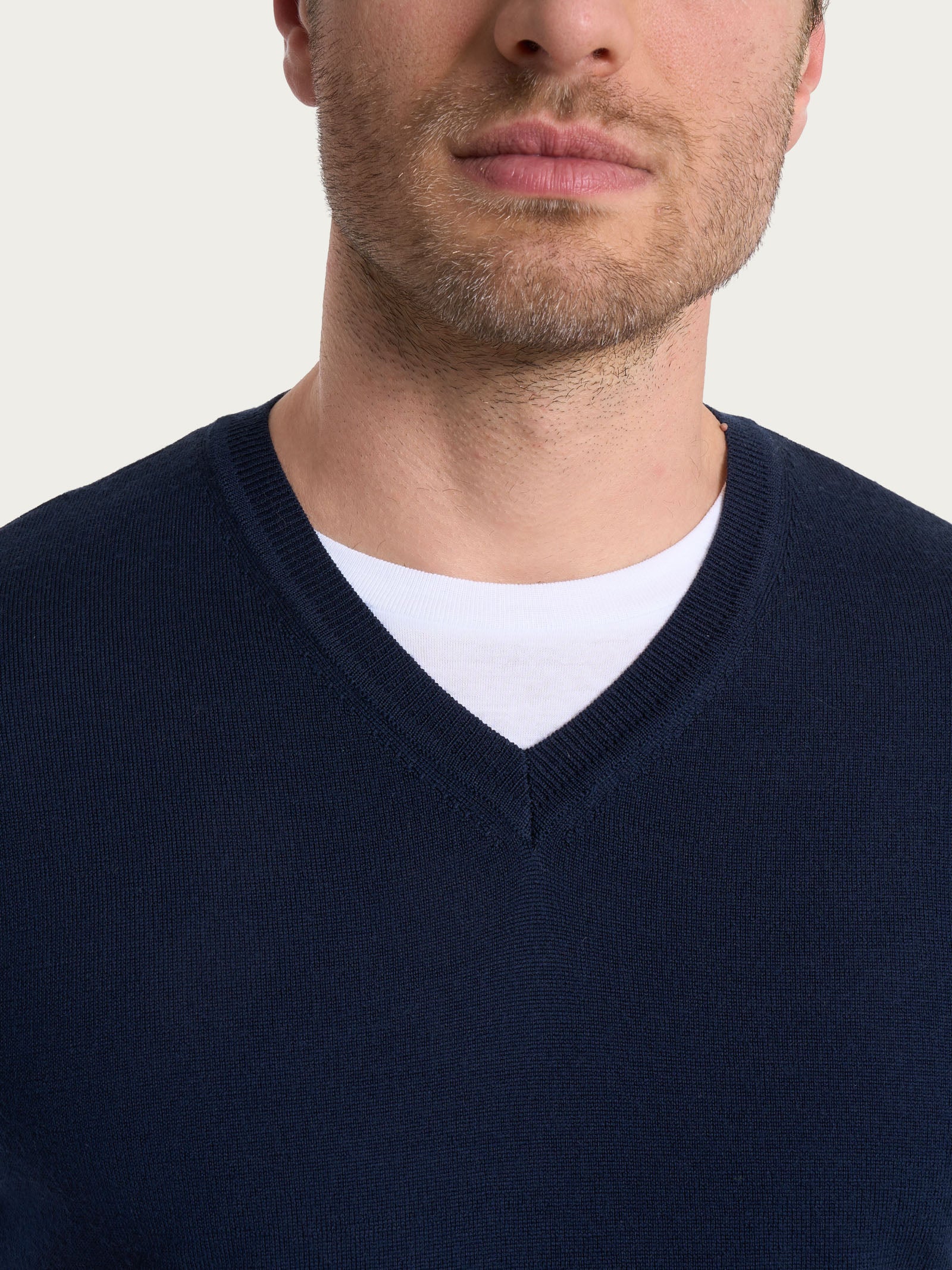 Pull smanicato con scollo a V in maglia unita in Merino Soft Blu Uomo - Ragno