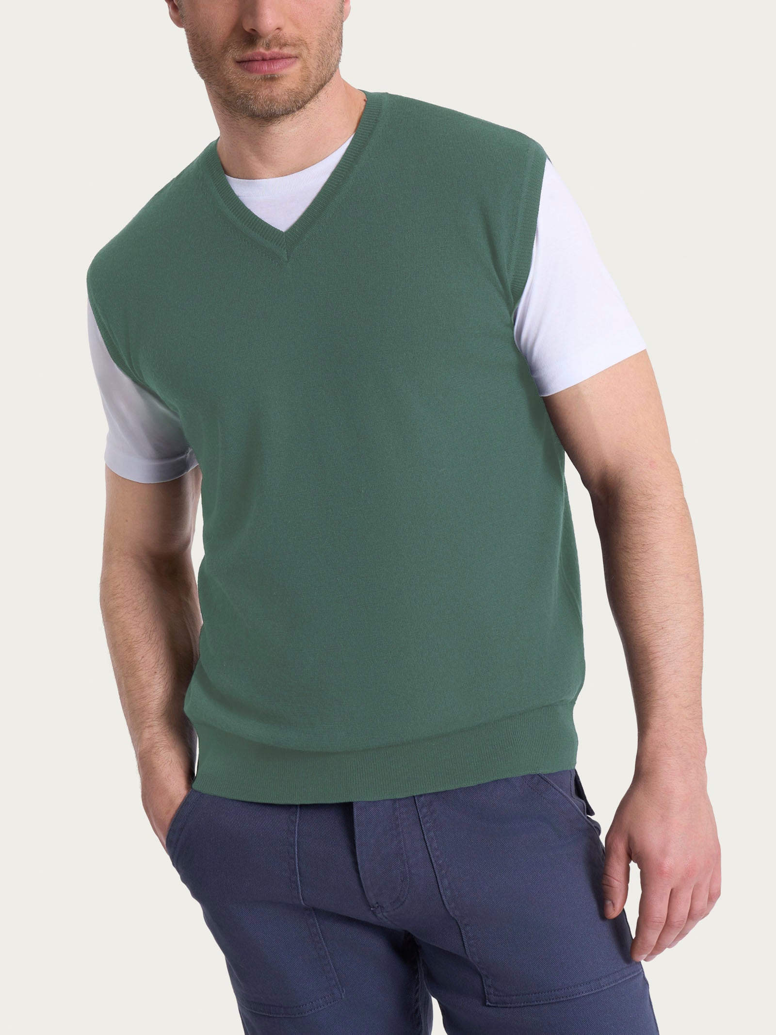 Pull smanicato con scollo a V in maglia unita in Merino Soft Verdi Uomo - Ragno