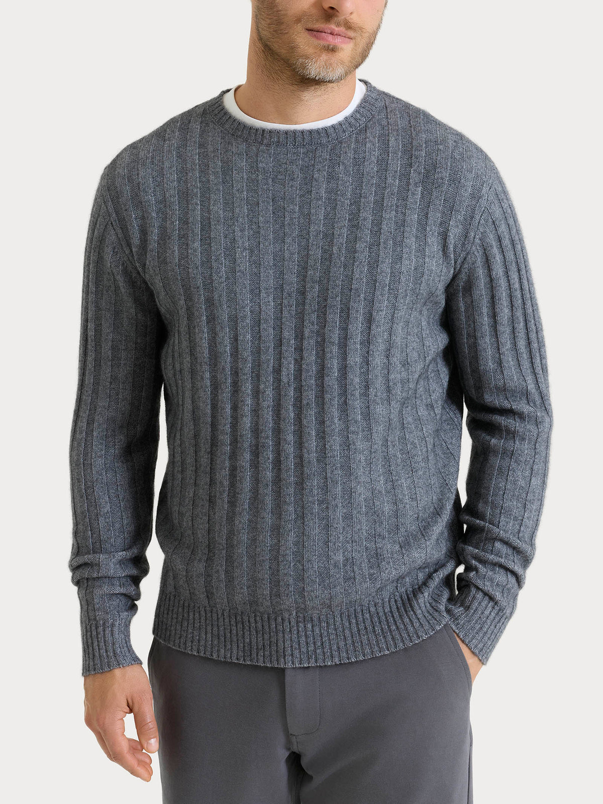 Pull girocollo con costa piatta in misto lana e angora Neri Uomo - Ragno